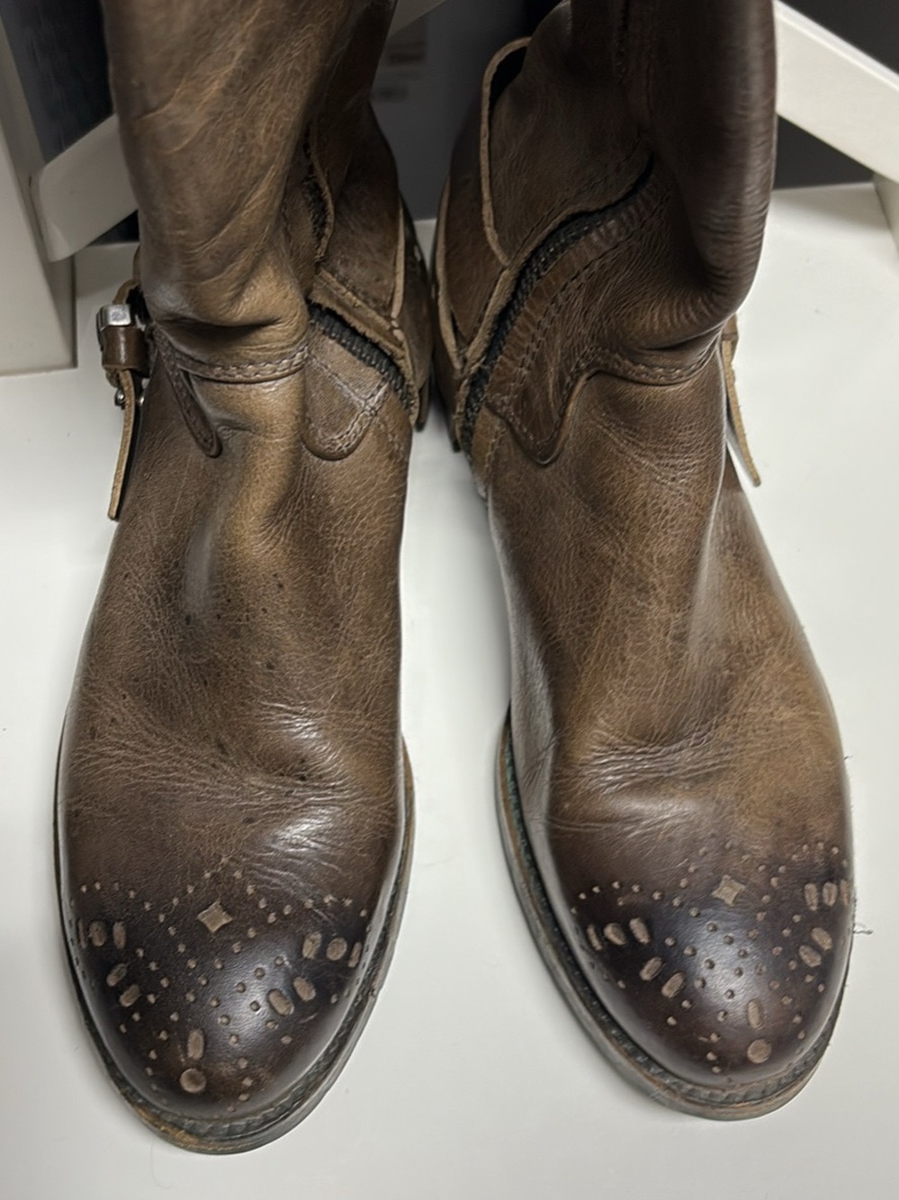Women’s Brown Leather Over-the-Knee Boots with Decorative Toe